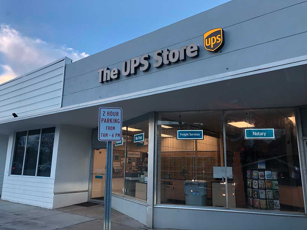 UPS Store Miami Springs