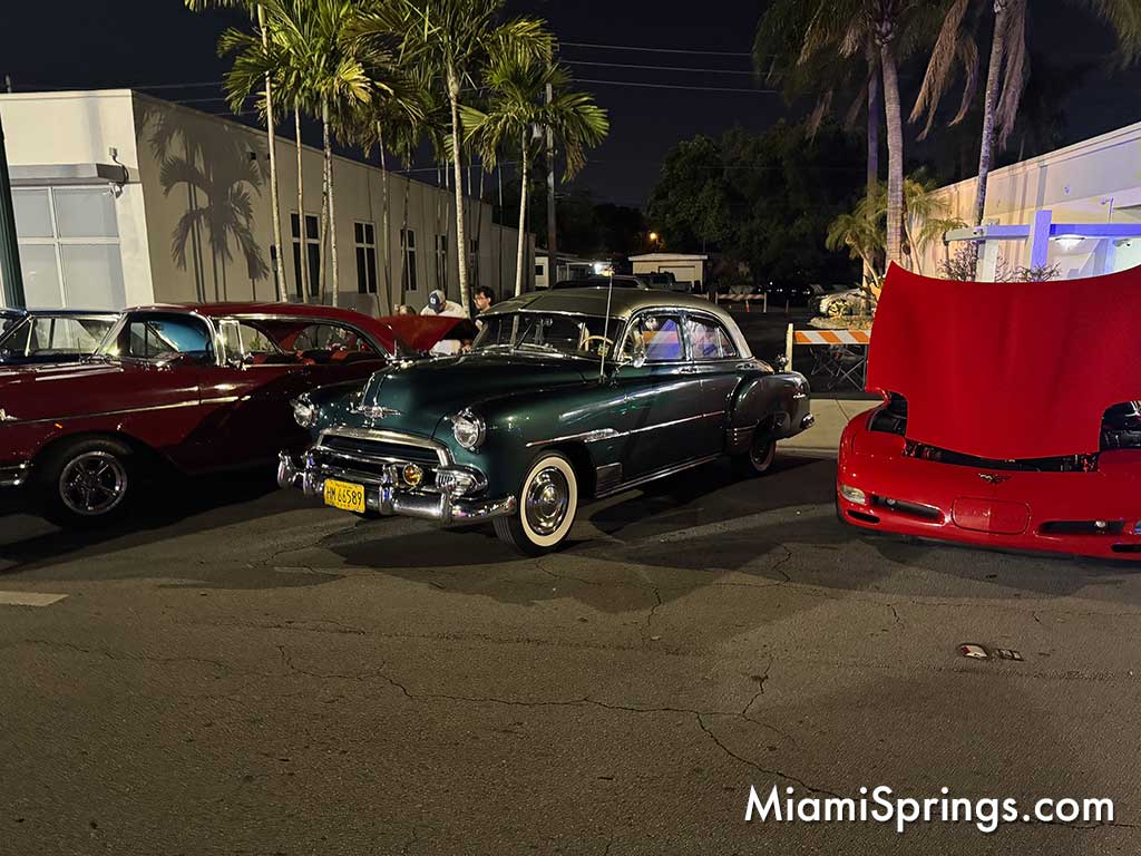 Classic Cars at the 2025 River Cities Festival (Photo Credit: MiamiSprings.com)