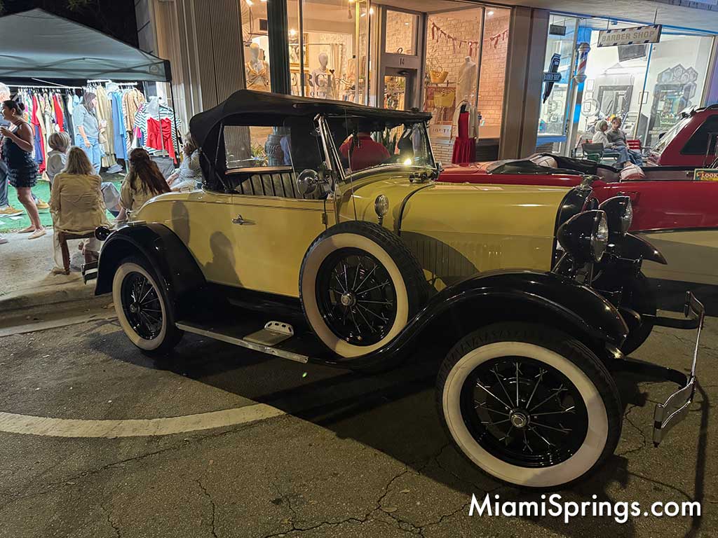 Classic Cars at the 2025 River Cities Festival (Photo Credit: MiamiSprings.com)