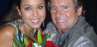 Former Monkee Davy Jones Thrills Sold Out Crowd at