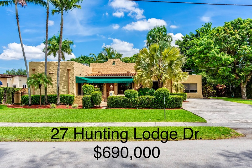 27 Hunting Lodge Drive Miami Springs, FL 33166