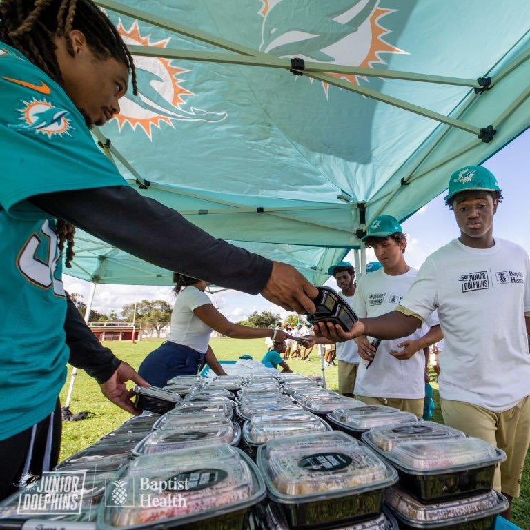 Special thanks to the Miami Dolphins and Baptist Health for their generous donation to the Miami Springs Senior High Football Team: Photo Credit @msshfootball