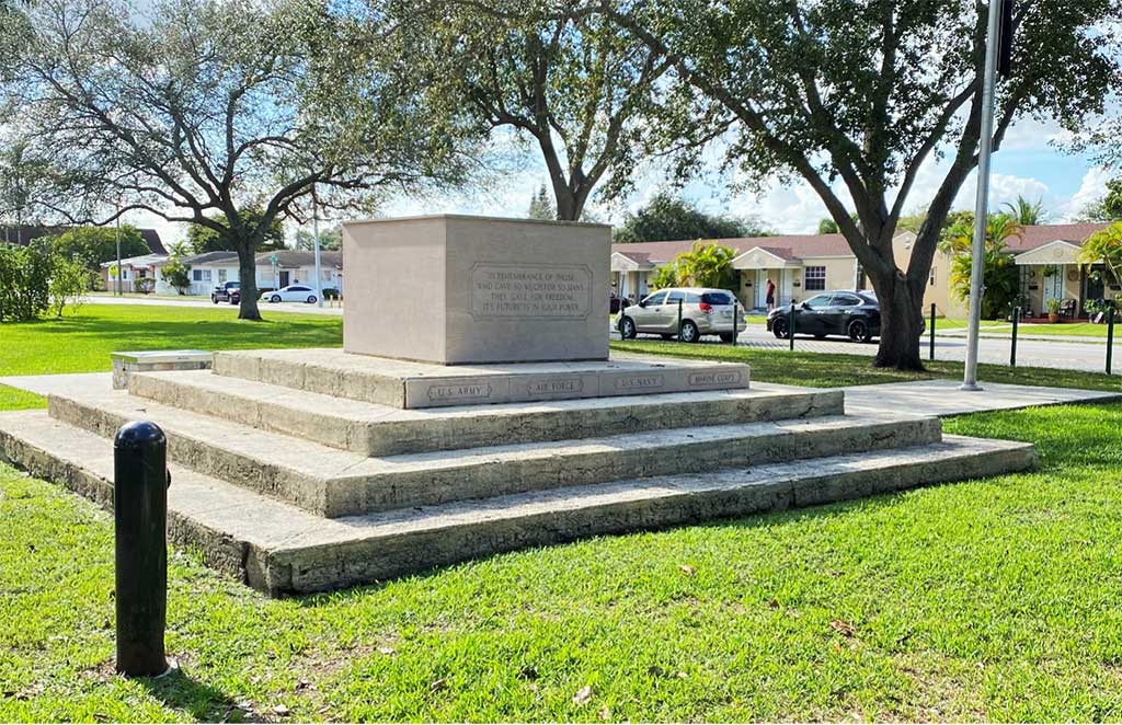 War Memorial on Curtiss Parkway