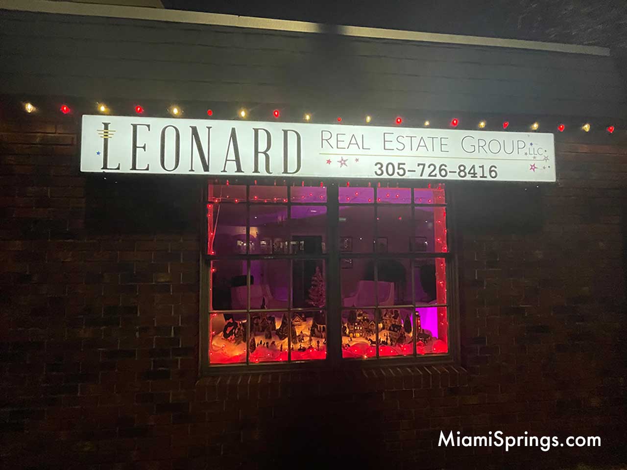 The Leonard Real Estate Group Christmas Decorations