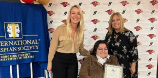 Natalie Quintana Wins MDCPS Student Award of Excellence Congratulations to Natalie Quintana for winning the Miami-Dade County Public Schools Student Award of Excellence - (Photo Credit: @mssh_hawks)