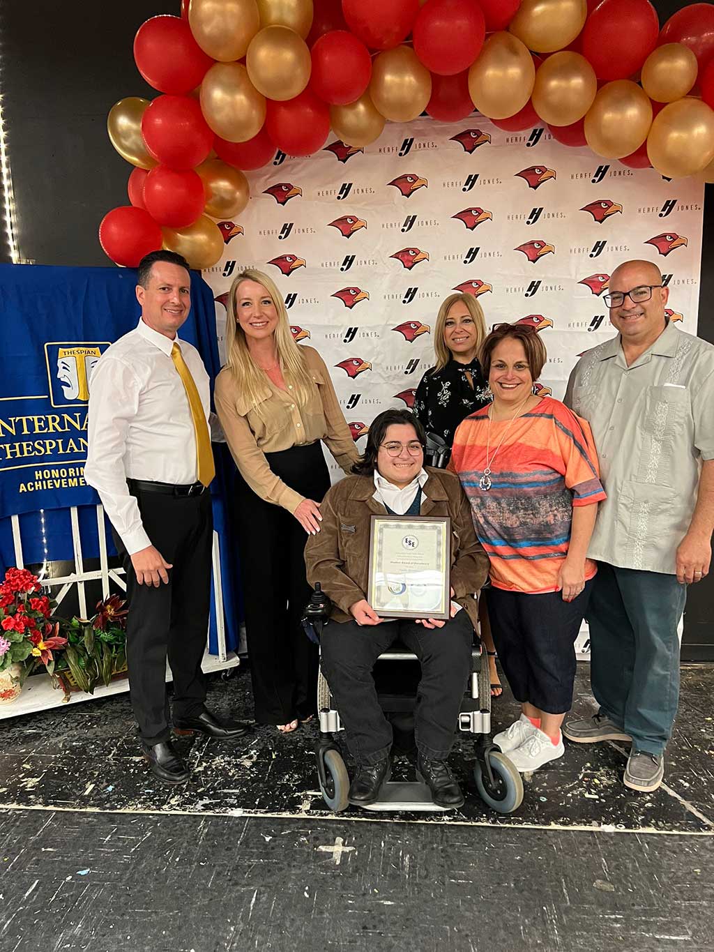 Congratulations to Natalie Quintana for winning the Miami-Dade County Public Schools Student Award of Excellence - (Photo Credit: @mssh_hawks)