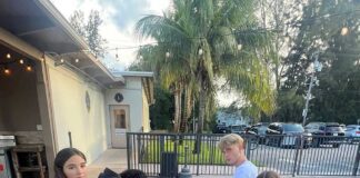 Teen Lions Prep for 4th of July