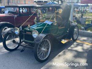 Glenn Curtiss Vintage Motorcycle and Classic Car Show in Miami Springs Nov 1, 2025