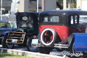 Glenn Curtiss Vintage Motorcycle and Classic Car Show in Miami Springs Nov 1, 2025