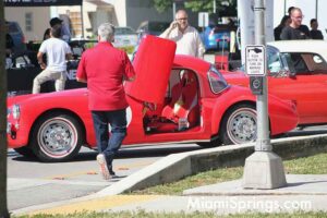 Glenn Curtiss Vintage Motorcycle and Classic Car Show in Miami Springs Nov 1, 2025