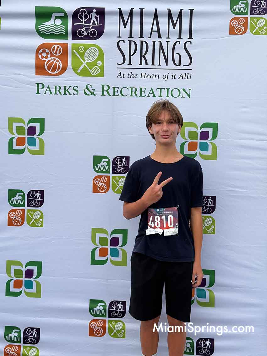 Sebastian Suarez wins the 2025 River Cities Regatta 5k