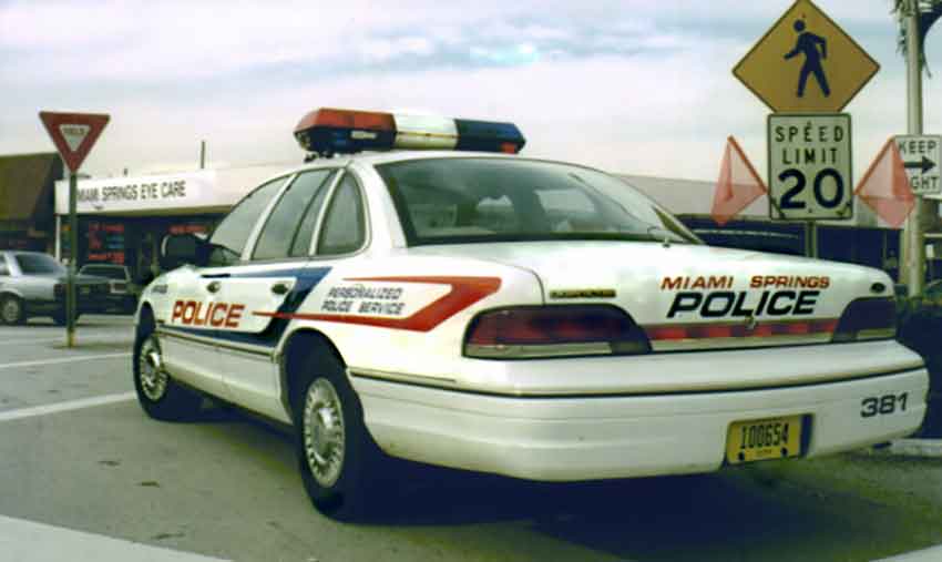 1990s Police Crown Victoria on the Circle